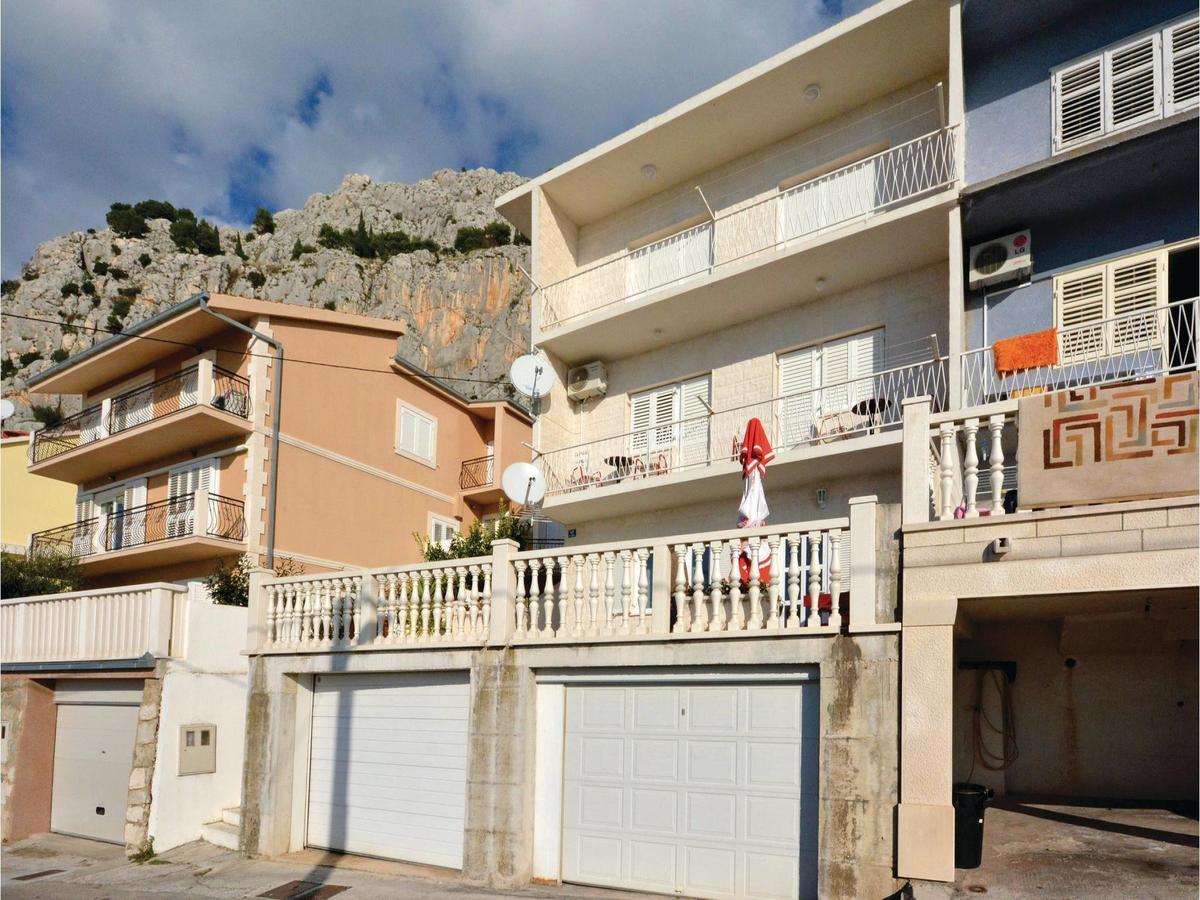 Lovely Apartment In Omis With Kitchen エクステリア 写真