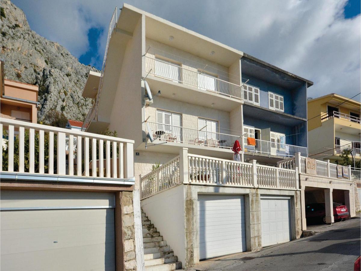 Lovely Apartment In Omis With Kitchen エクステリア 写真